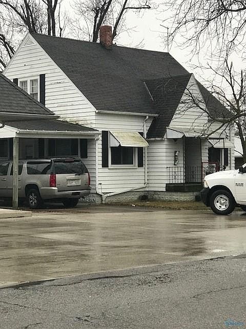 1st image of 135 S 1st St
