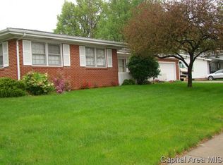 5 Adloff Ln, Springfield, IL 62703