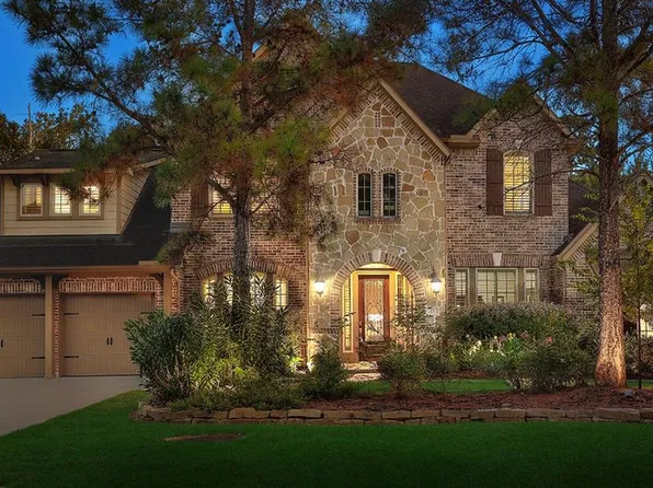 23 Clare Point Drive, Magnolia, TX 77354