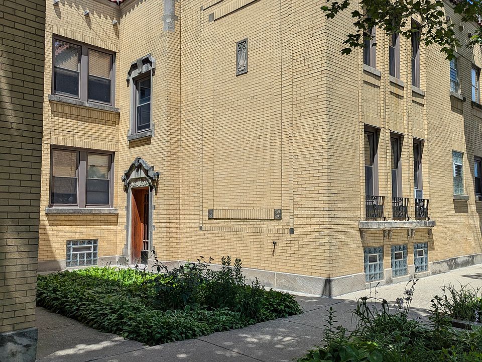 1st image of 3546 N Meade Ave Floor 2