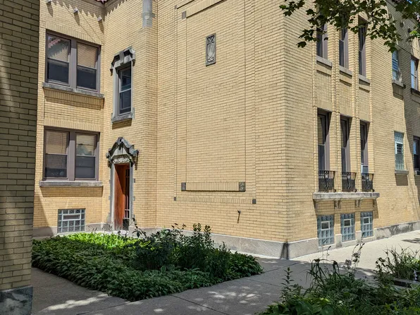 3546 N Meade Ave Floor 2, Chicago, IL 60634