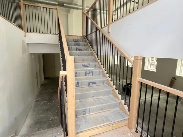 143 Christopher Columbus Drive image 9 of 15