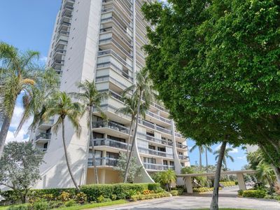 2400 Presidential Way #1606, West Palm Beach, FL, 33401