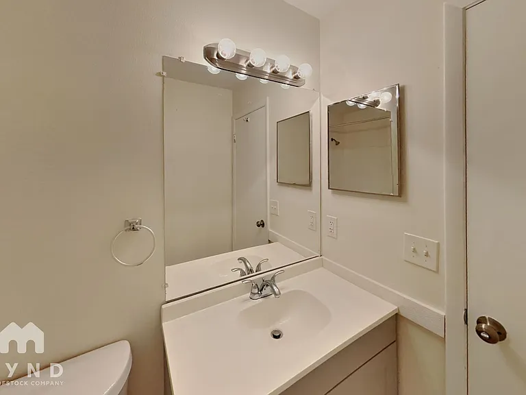 12431 Brookside St — Photo 17