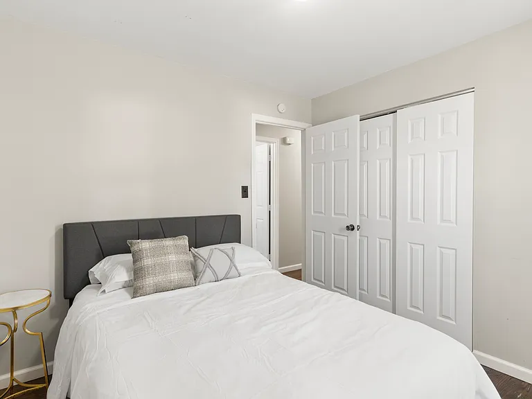 Summit Dr — Photo 9