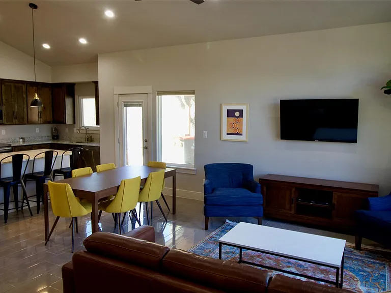 1240 Canyon Shrs — Photo 4