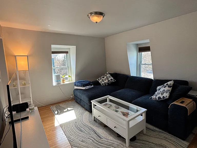 Livingroom furnished