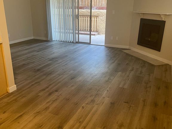 3rd image of 1128 Ocean Park Blvd #113