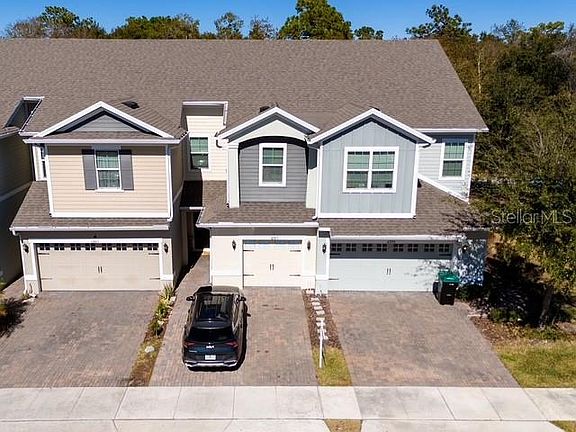 3rd image of 6989 TUSSILAGO WAY