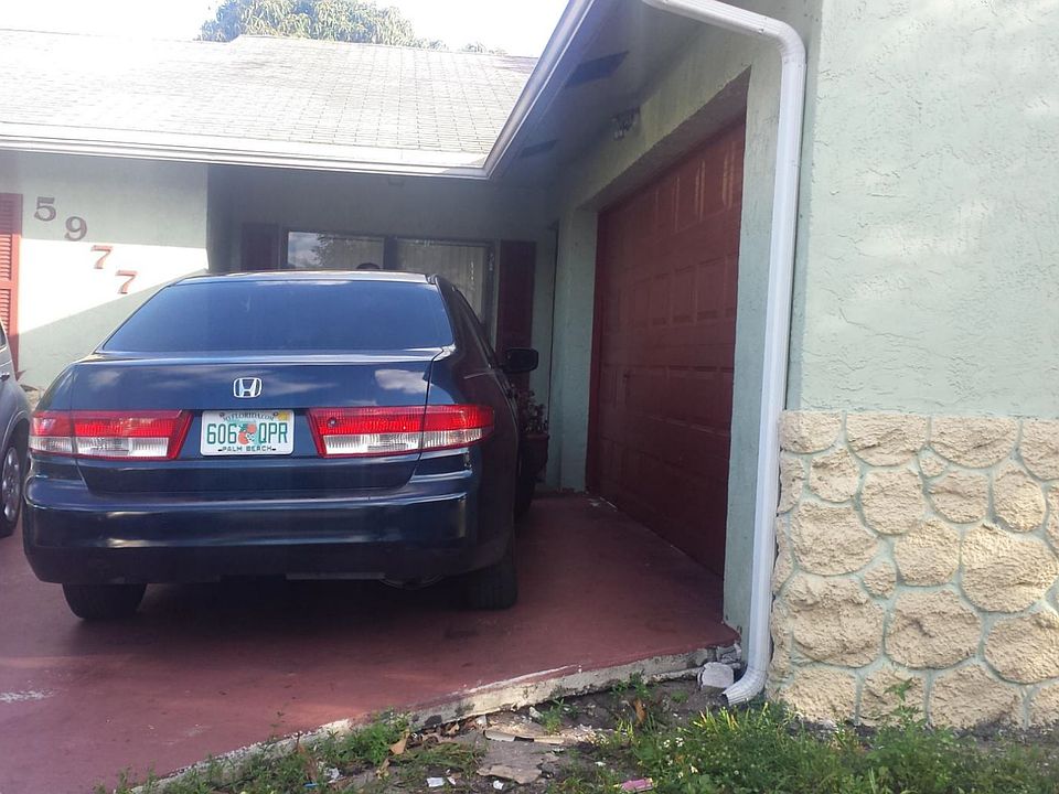 1st image of 5977 Lincoln Cir W