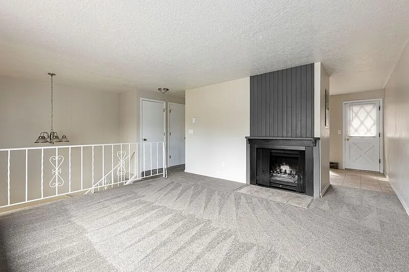 Building Photo - 203 SE 176th Pl