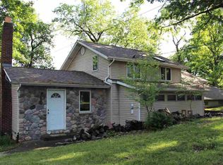 9411 E Promontory Point Dr, Syracuse, IN 46567