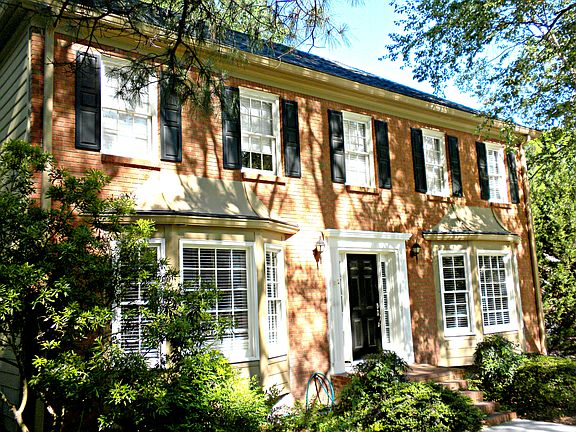 3rd image of 6294 Station Mill Dr