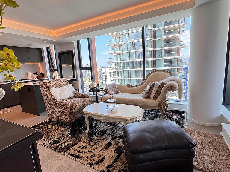 1408 Robson St #2203 — Photo 10