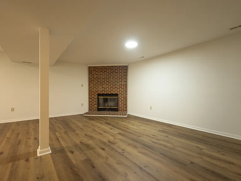 8 Upman Ct — Photo 13