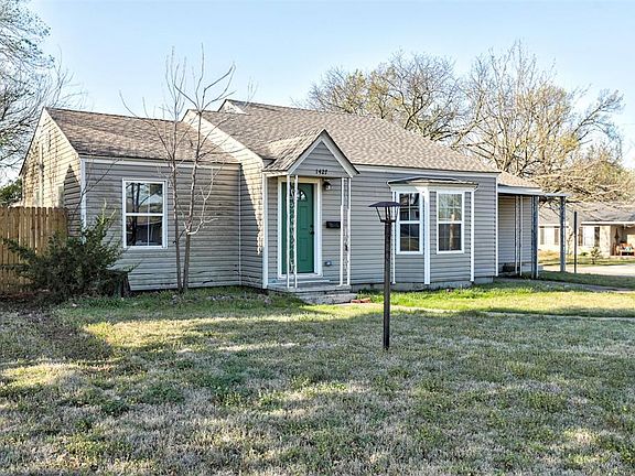 3rd image of 1427 W Chickasha Ave
