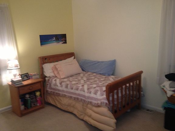 5th image of 25500 Chatworth Dr