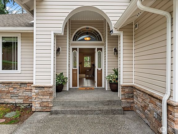 2nd image of 5808 60th Street W