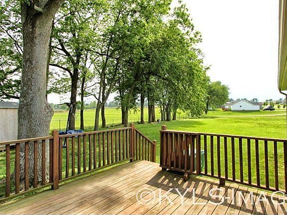 3rd image of 111 Logans Woods Dr
