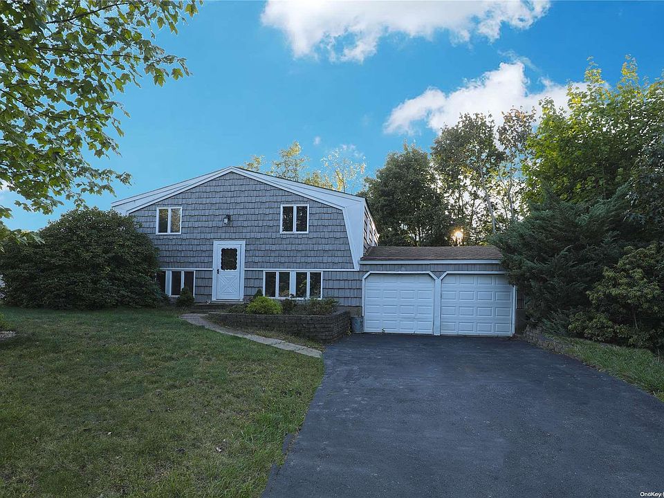 1st image of 44 University Heights Drive
