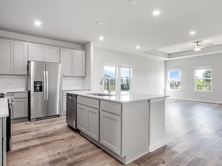 27327 Blue Pool Dr — Photo 5