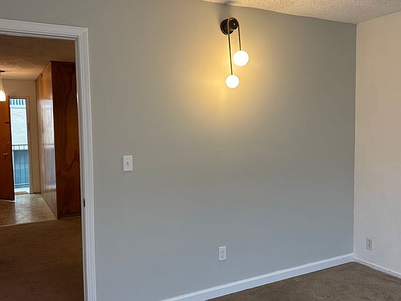 3rd image of 1917 Delaware St APT 7