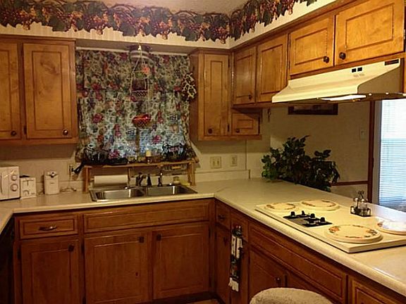 2nd image of 3736 Misty Meadow Dr