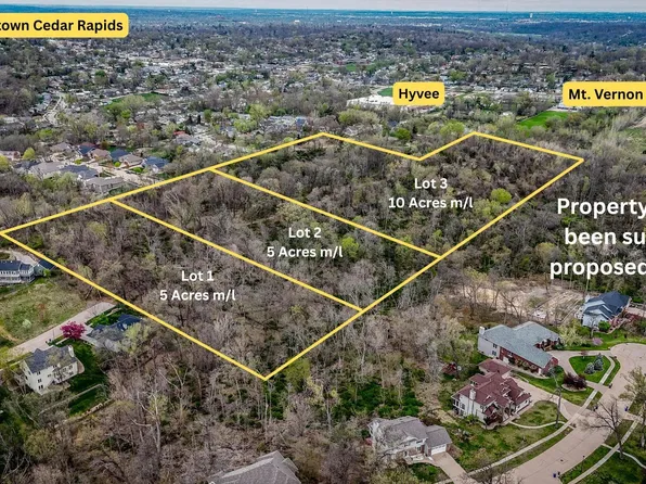 42nd St SE, Cedar Rapids, IA 52403