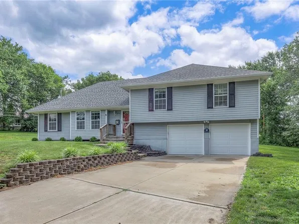 6745 N Bellefontaine Cir, Kansas City, MO 64119