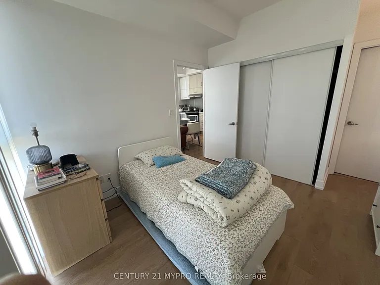 150 Fairview Mall Dr #802 — Photo 24
