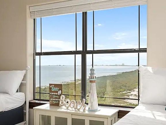 3rd image of 48157 Ocean Blvd Unit 3