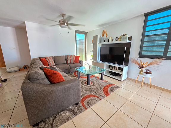 2nd image of 838 Villa Imperial