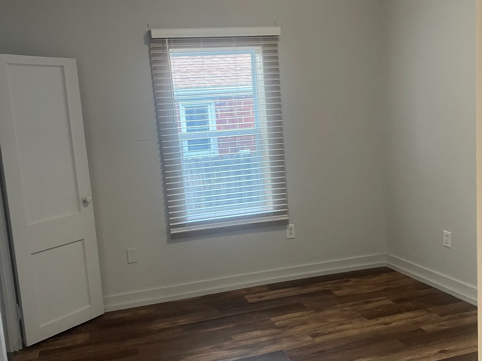 3 bed, 1.5 bath, 1064 sqft, $1,300 — Photo 3