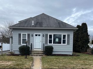 73 Kaveney St, Chicopee, MA 01020