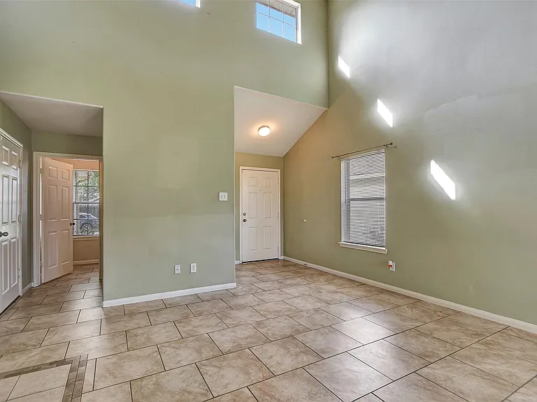 2618 Shearwater Bend Dr — Photo 8
