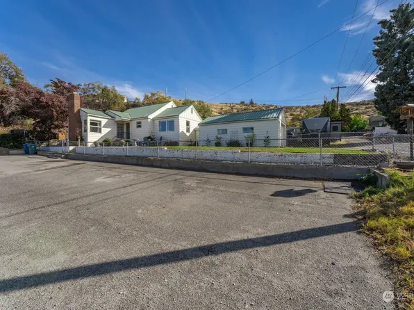 420 N Navarre St & Nixon Avenue, Chelan, WA 98816