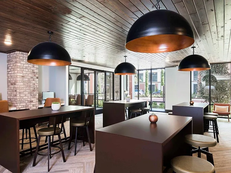 Drake MidTown — Photo 10