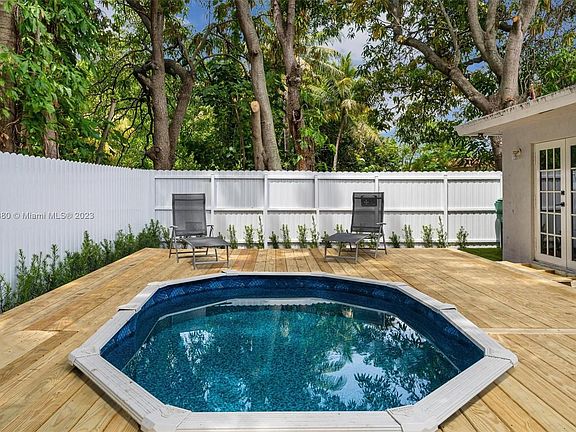 2nd image of 270 NW 53rd St #272