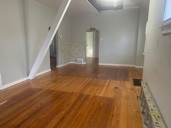 4th image of 417 E Fairview Ave