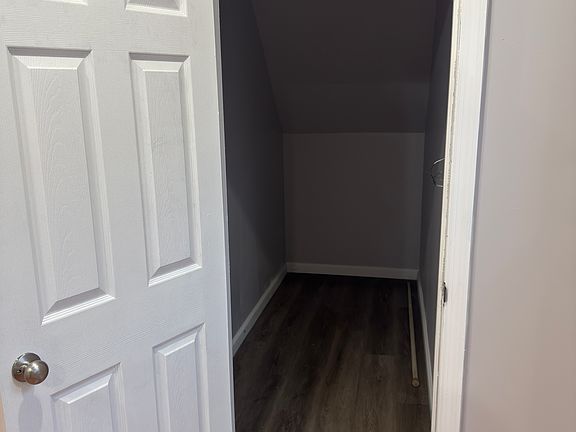 5th image of 275 19th Ave Floor 1