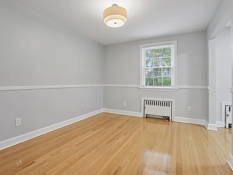 30 Kinderkamack Rd — Photo 5