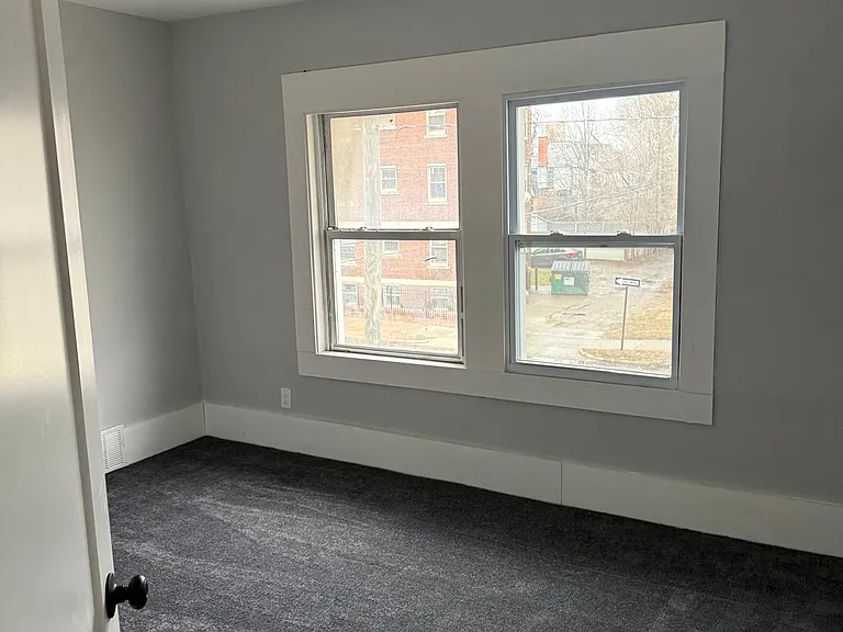 600 Gladstone St #3 — Photo 10