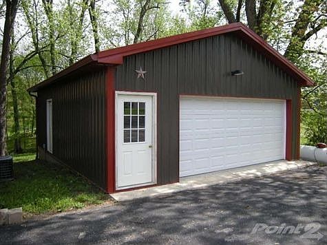 2-Car Detached Garage