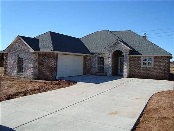 4th image of 168 NE Simmons Cir