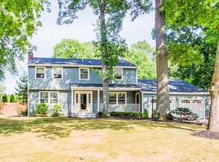 27 Bayberry Rd, Danvers, MA 01923