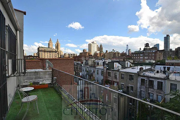 Rented by City Stop Realty | media 11