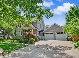 1202 W Healey St, Champaign, IL 61821