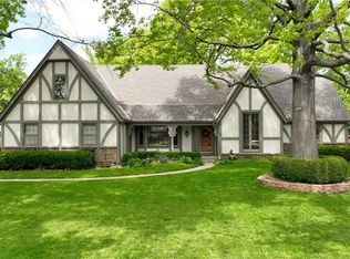 3516 W 101st Ter, Leawood, KS 66206