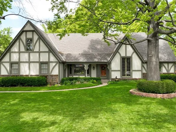 3516 W 101st Ter, Leawood, KS 66206