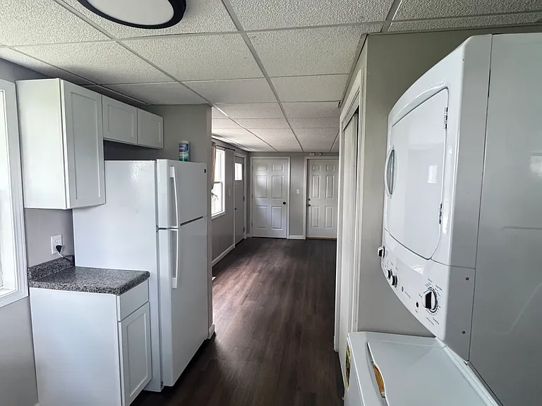 1001 Illinois St #4 — Photo 2